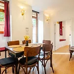 Arancia - Garden, Bbq, Sauna & Turkish Bath By The Tram In Fatih