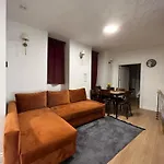 Villa Arancia - Garden, Bbq, Sauna & Turkish Bath By The Tram In Fatih