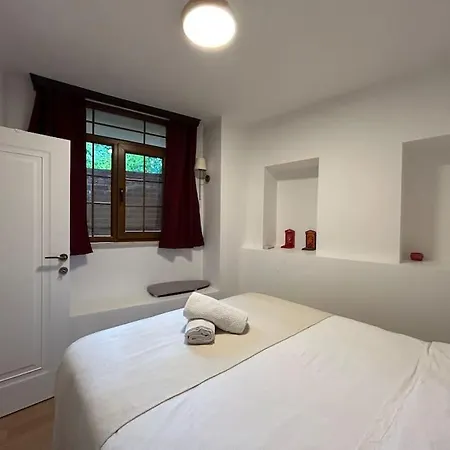 Arancia - Garden, Bbq, Sauna & Turkish Bath By The Tram In Fatih *