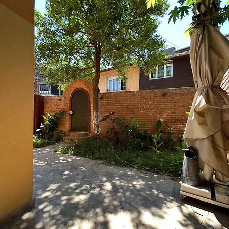 Arancia - Garden, Bbq, Sauna & Turkish Bath By The Tram In Fatih *