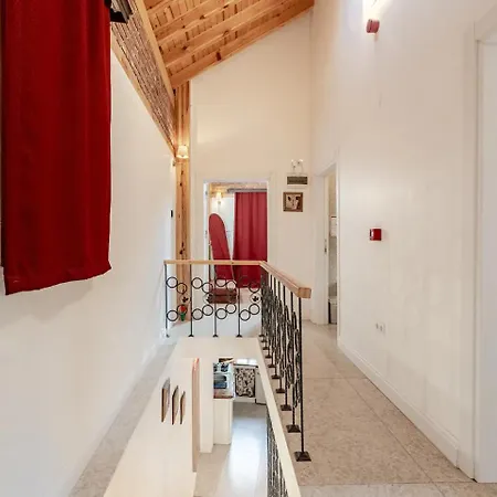 Arancia - Garden, Bbq, Sauna & Turkish Bath By The Tram In Fatih