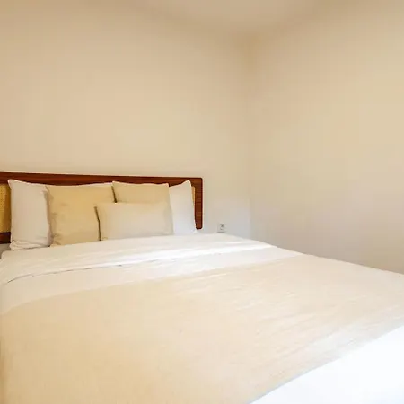 Villa Arancia - Garden, Bbq, Sauna & Turkish Bath By The Tram In Fatih *
