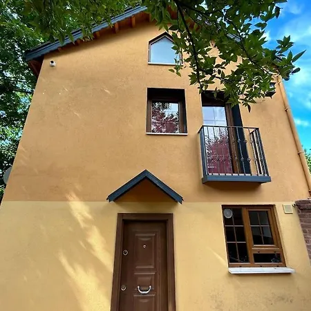 Arancia - Garden, Bbq, Sauna & Turkish Bath By The Tram In Fatih 빌라