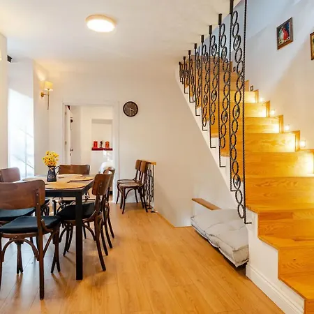 Arancia - Garden, Bbq, Sauna & Turkish Bath By The Tram In Fatih Villa *